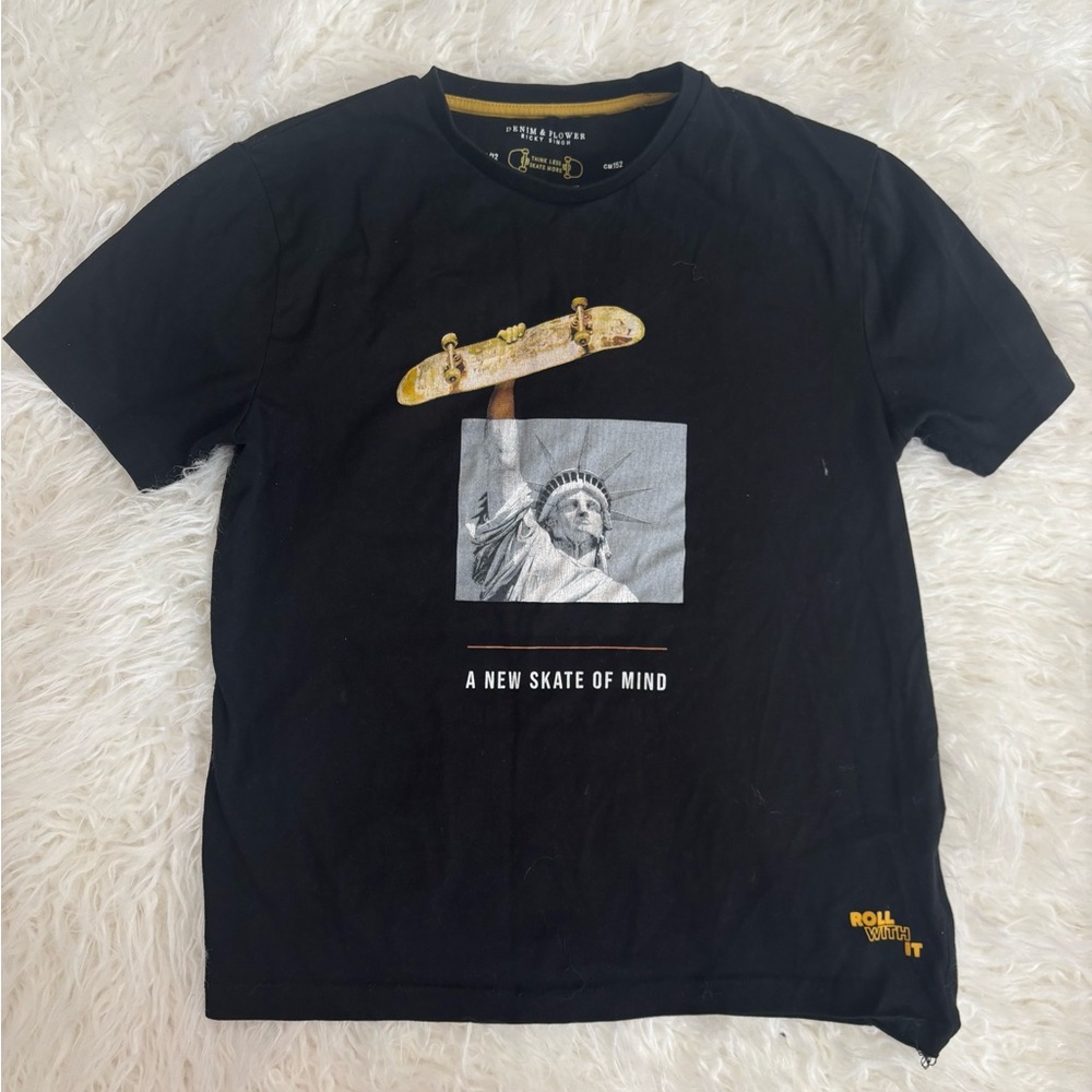 Boys Denim & Flower New York Skateboard T-Shirt size 11/12